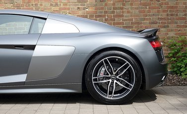 Audi R8 V10 Plus 21
