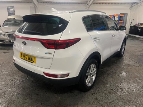 Kia Sportage 1.6 GDi 2 Euro 6 (s/s) 5dr 8