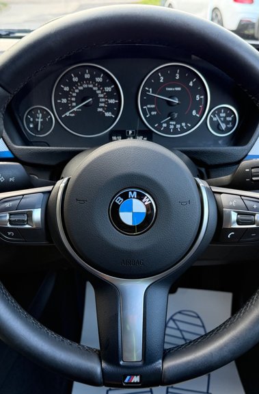 BMW 3 Series 320D M SPORT TOURING - REVERSE CAMERA -HEATED SEATS -POWERFOLD MIRRORS 