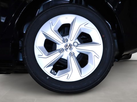 Suzuki Swift 1.2 Mild Hybrid Motion 5dr 12