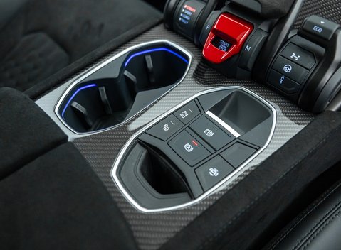 Lamborghini Urus PERFORMANTE 39