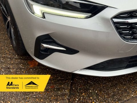 Vauxhall Insignia 1.5 Insignia Design TD 5dr 12