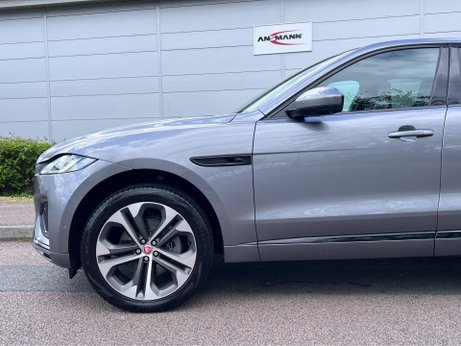 Jaguar F-Pace 2.0 D200 MHEV R-Dynamic HSE Auto AWD Euro 6 (s/s) 5dr 50