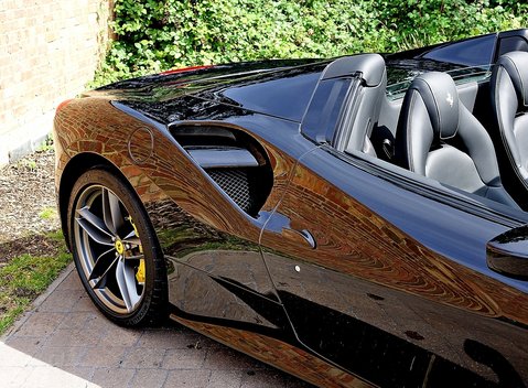 Ferrari 488 Spider 6