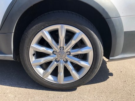 Audi A4 ALLROAD 3.0 TDI QUATTRO Automatic only 47000m with FSH 29