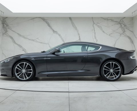 Aston Martin DBS V12 