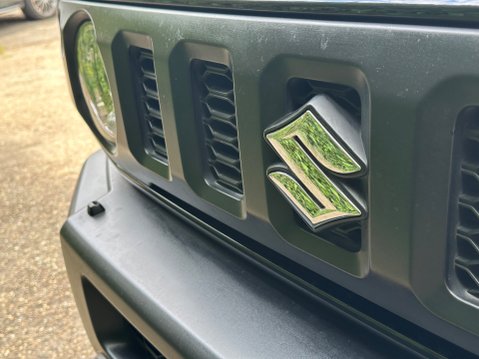 Suzuki Jimny SZ5 8