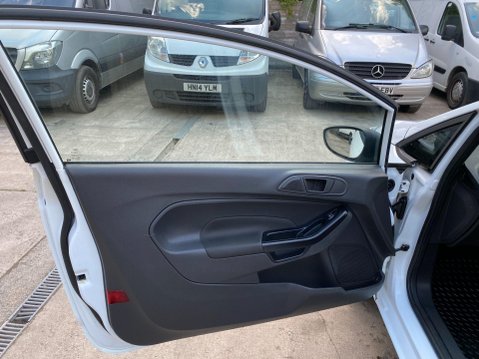 Ford Fiesta 1.5 TDCi ECOnetic Panel Van 3dr Diesel Manual (82 g/km, 94 bhp) 29
