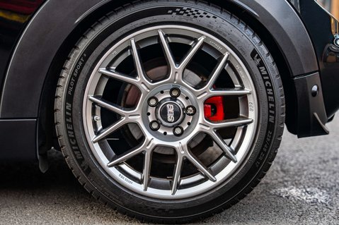 Mini Hatch 2.0 John Cooper Works Auto 3dr 43