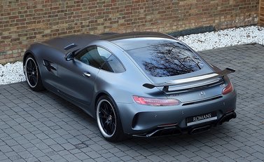 Mercedes-Benz Amg GT GT R 9