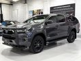 Toyota Hilux INVINCIBLE X 4WD 48V MHEV AUTO 8