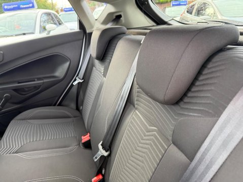 Ford Fiesta 1.5 TDCi Titanium Euro 5 5dr 30