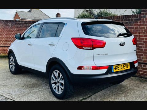 Kia Sportage 1.7 CRDi EcoDynamics 2 SUV 5dr Diesel Manual 2WD Euro 6 (s/s) (114 bhp) 6
