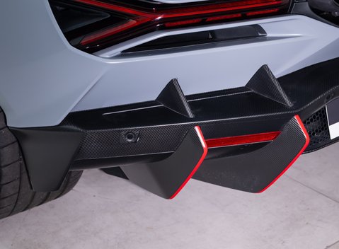 Lamborghini Revuelto 46