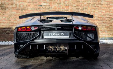 Lamborghini Aventador SV LP 750-4 Roadster 31