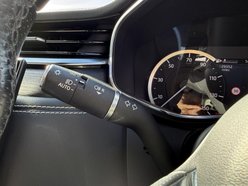 Jaguar F-Pace 2.0 D200 MHEV R-Dynamic Black SUV 5dr Diesel Auto AWD Euro 6 (s/s) (204 ps) 40