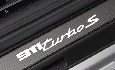 Porsche 911 (992) Turbo S 23
