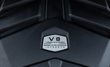 Lamborghini Urus PERFORMANTE 52