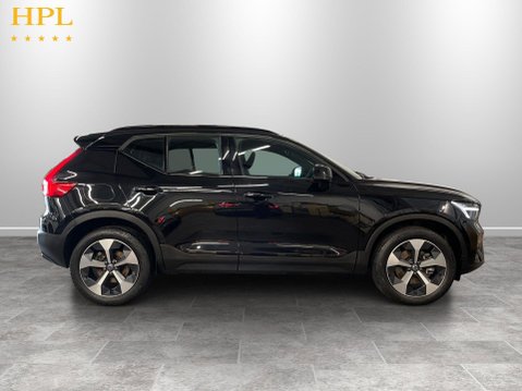 Volvo XC40 2.0 B4 MHEV Plus Dark SUV 5dr Petrol Hybrid DCT Auto Euro 6 (s/s) (197 ps) 8
