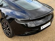 Aston Martin DB11 V8 25