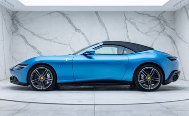 Ferrari Roma SPIDER 11