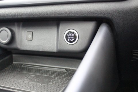 Nissan Qashqai 5dr 1.3 DIG-T MHEV Tekna Petrol Hybrid 23