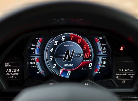 Lamborghini Aventador S LP740-4 18