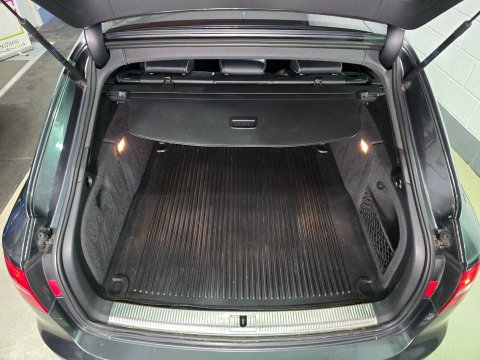 Audi RS4 4.2 FSI V8 S Tronic quattro Euro 5 5dr 12