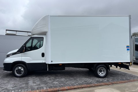 Iveco Daily 35C14HB Hi-Matic Luton with Tail Lift 8