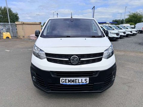 Vauxhall Vivaro 1.5 Vivaro F2900 Dynamic S/S 2