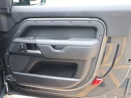 Land Rover Defender 90 HARD TOP X-DYNAMIC HSE STYLED BY SEEKER SUPER LOW MILES  8