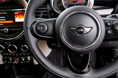 Mini Hatchback 1.5 Cooper II 5dr 18