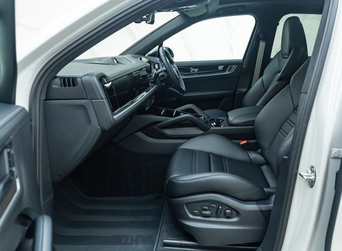 Porsche Cayenne TURBO E-HYBRID 18