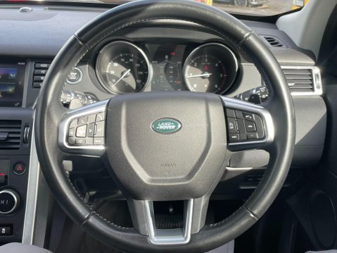 Land Rover Discovery Sport 2.0 TD4 SE Tech Auto 4WD Euro 6 (s/s) 5dr 34
