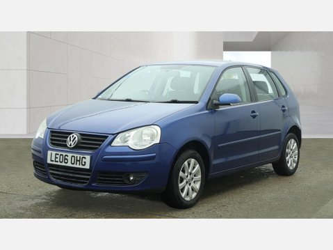 Volkswagen Polo SE 2