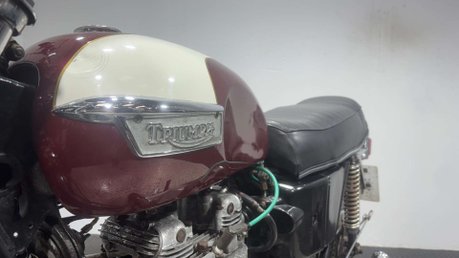 Triumph Bonneville 650 1973 GOOD RUNNING PROJECT BIKE CLASSIC BARN FIND 650CC 26
