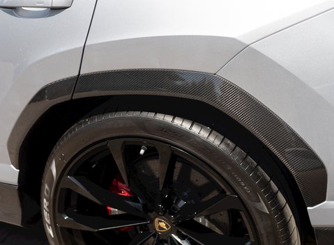 Lamborghini Urus 33