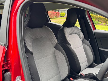 Renault Clio EVOLUTION E-TECH 16