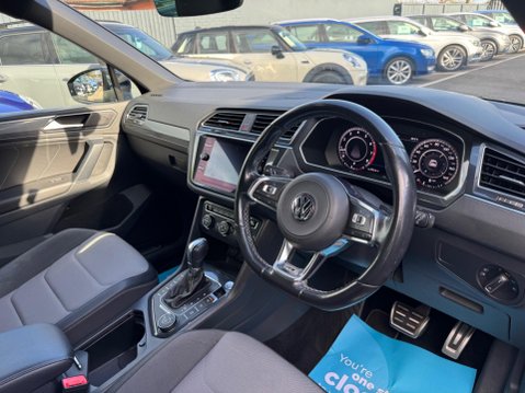 Volkswagen Tiguan R LINE TSI BMT 4MOTION DSG 17