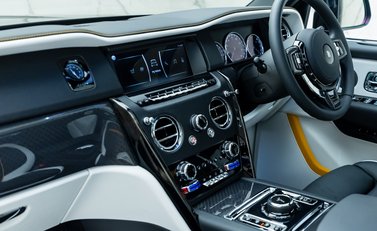 Rolls-Royce Cullinan Black Badge 21