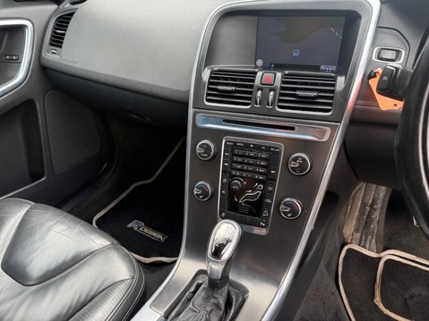 Volvo XC60 2.4 D5 R-Design Geartronic AWD Euro 5 5dr 14