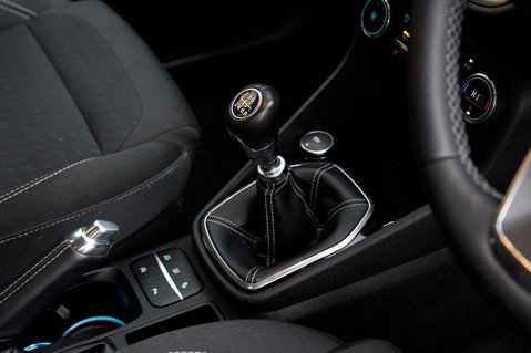 Ford Fiesta TITANIUM 31