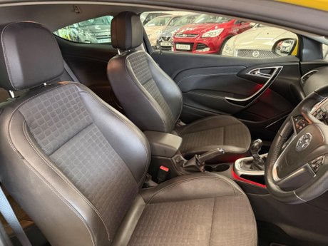 Vauxhall Astra GTC 1.7 CDTi ecoFLEX 109g SRi Euro 5 (s/s) 3dr 10