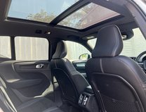 Volvo XC40 1.5 T3 R-Design SUV 5dr Petrol Auto Euro 6 (s/s) (163 ps) 13