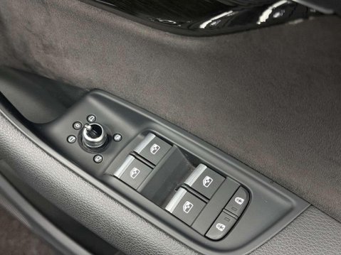 Audi Q7 3.0 TFSI V6 55 Black Edition SUV 5dr Petrol Tiptronic quattro Euro 6 (s/s) 36