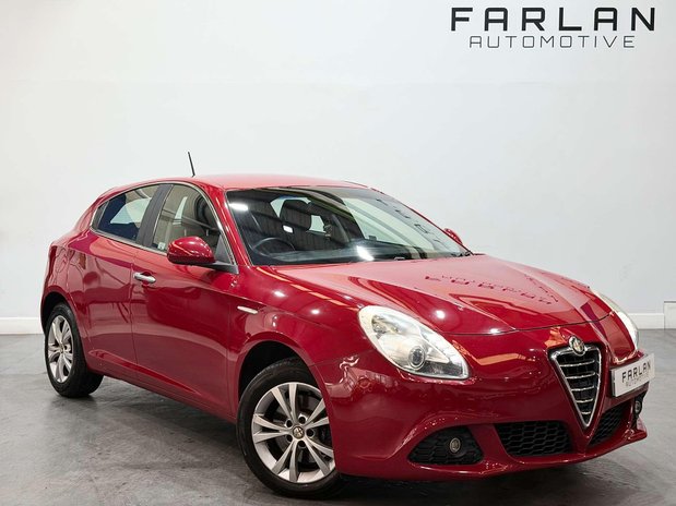 Alfa Romeo Giulietta 1.4 TB MultiAir Lusso Hatchback 5dr Petrol Manual Euro 5 (s/s) (170 bhp) 
