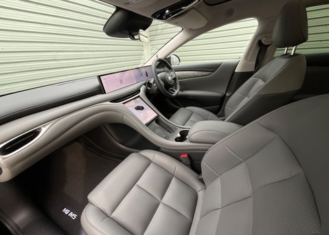 MG IM5 75kWh SINGLE MOTOR 15