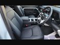 Land Rover Defender X-DYNAMIC SE 12