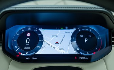 Land Rover Range Rover D350 AUTOBIOGRAPHY LWB 24