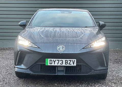 MG MG4 EV 64kWh TROPHY 6